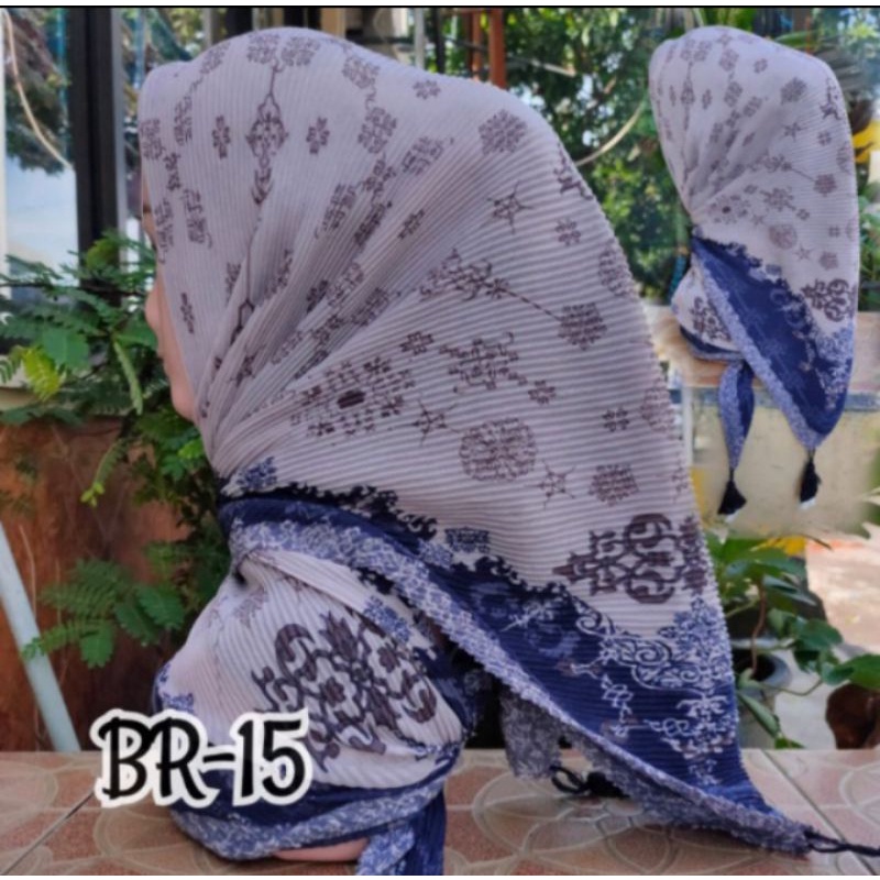 Jilbab Plisket Segiempat/Hijab plisket pom pom/jilbab motif/jilbab hitam motif/jilbab segiempat moti