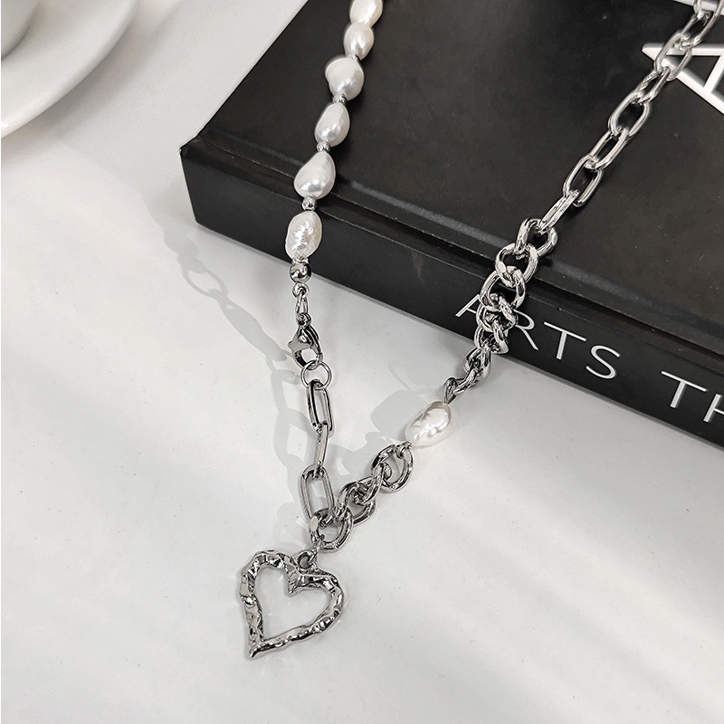 Hollow Love Pearl Stitching Design Necklace Female Trend Clavicle Chain