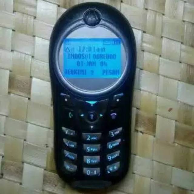 Handphone jadul motorola c113 cash back 25rb