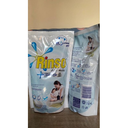 Rinso Gentle Detergen Cair​ 700ml