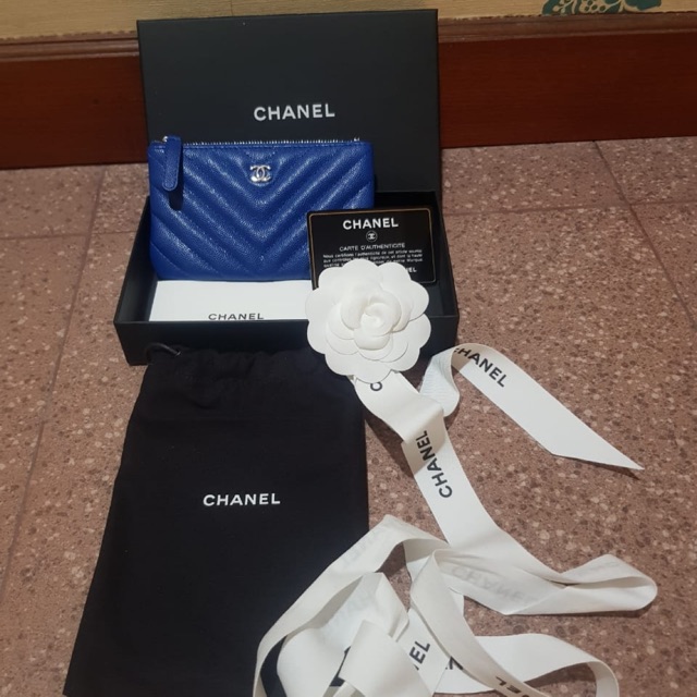 NEW (NBU) AUTHENTIC CHANEL SMALL O CASE WALLET CHEVRON BLUE CAVIAR SHW # 23