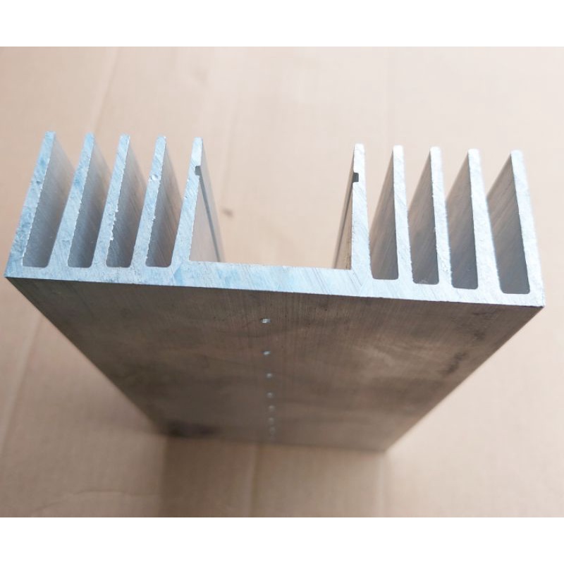 Pendingin Heatsink 5 Sirip Lubang Sanken 20cm 6 mili