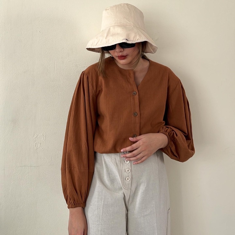 MAURA LINEN BLOUSE by Yellowfacy