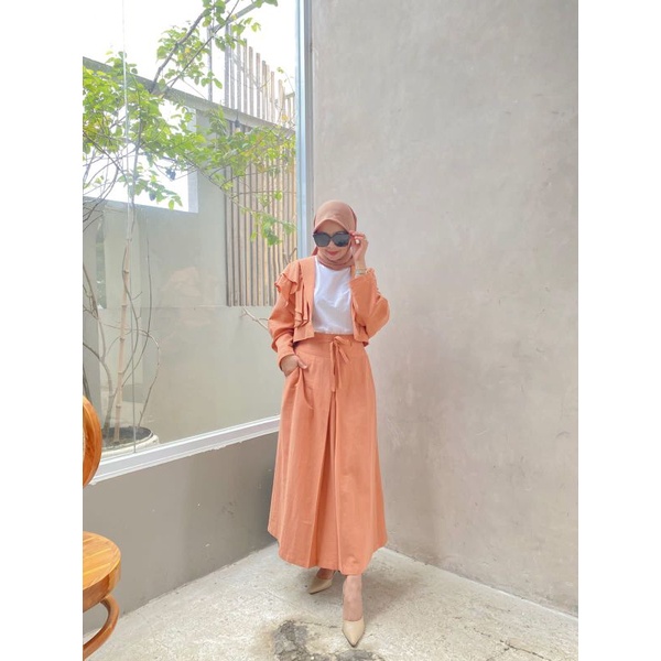 Susan Huda Melina set