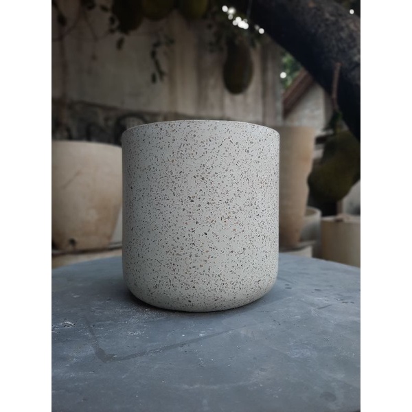 Pot Teraso Kapsul Tinggi 20cm Diameter 20cm
