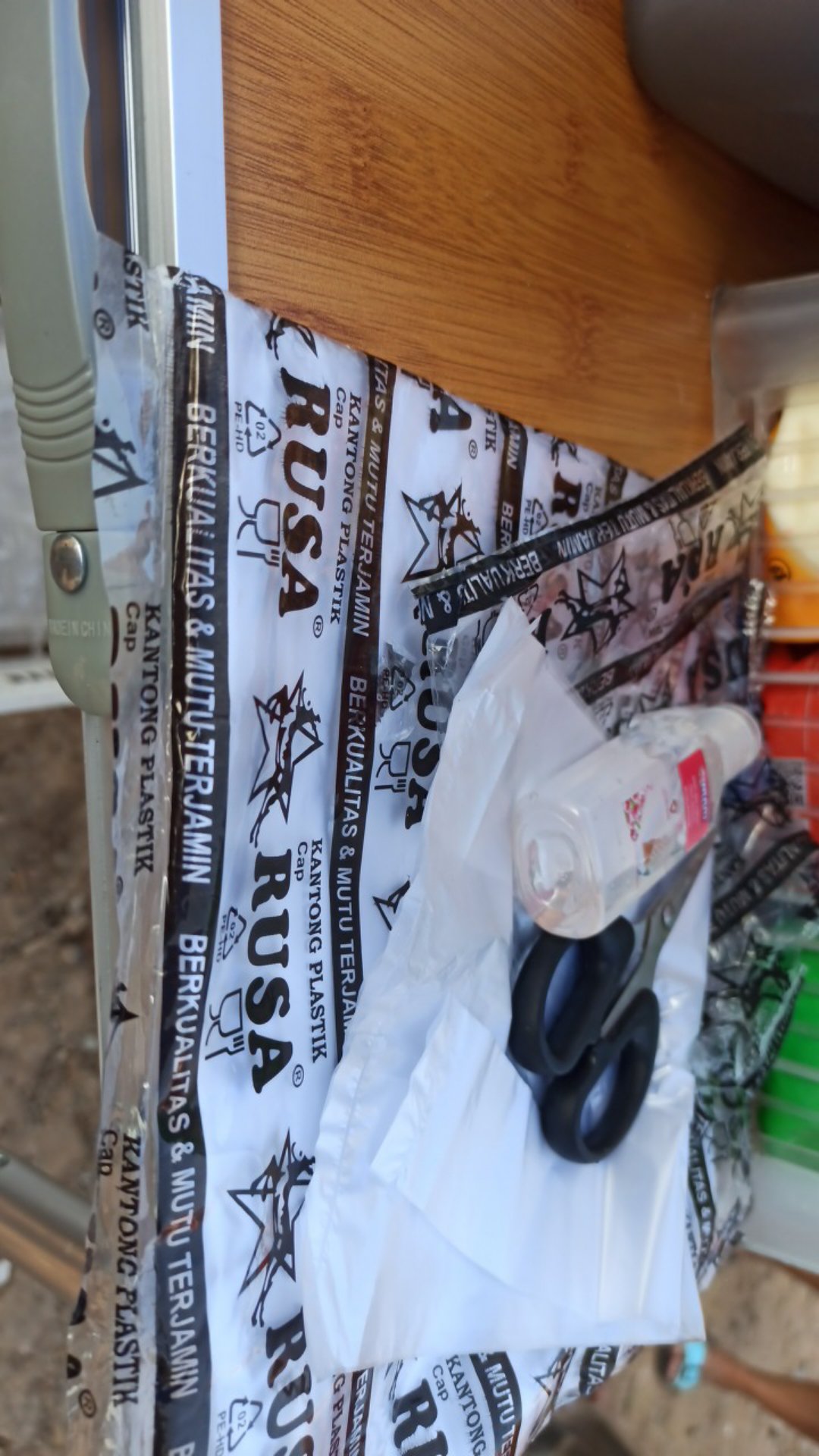 Kresek Hd Cap Sahabat Ukuran 15