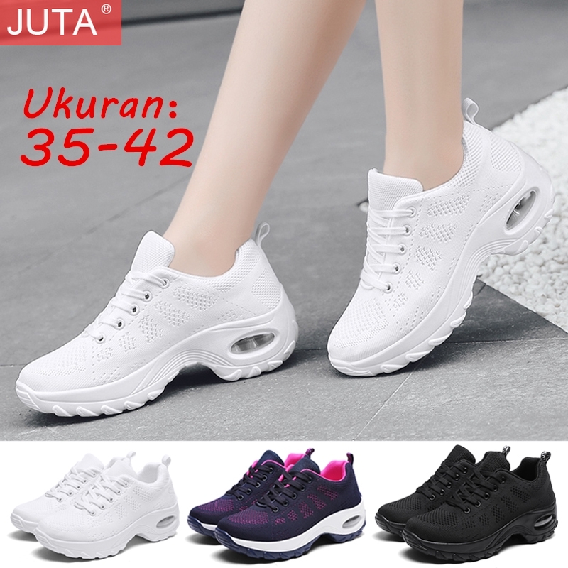Sepatu Wanita Model Casual Ketat Warna Putih Untuk Lari