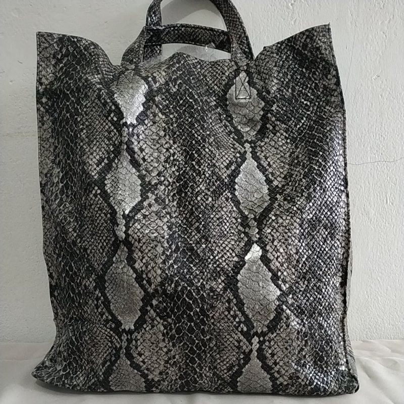 Preloved tas motif ular