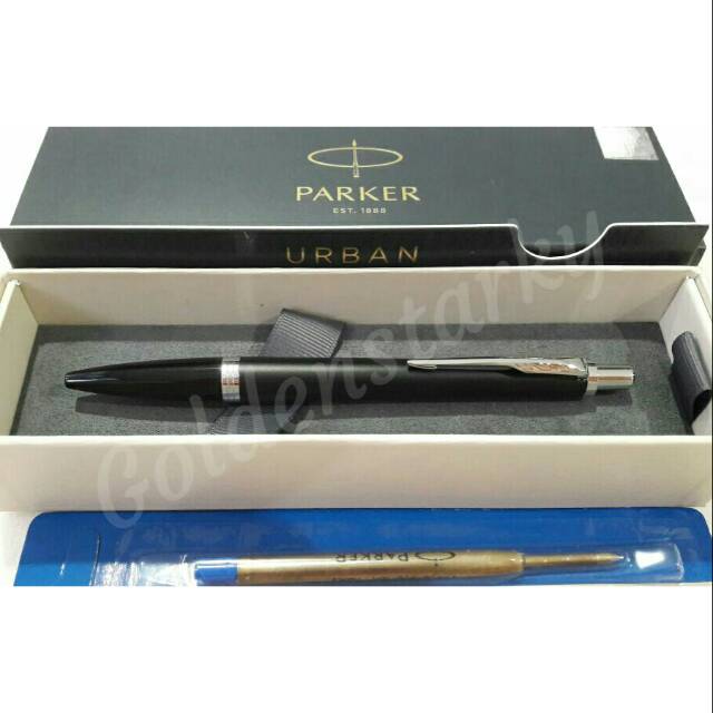 

Paket 1 Klik: 1pcs Parker Urban London Matte Black CT Ballpoint + 1pcs Refill Ballpoint