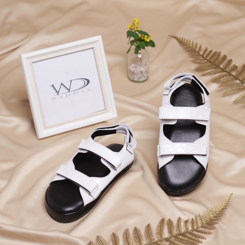 Winday SONIA Sandal Gunung Platform