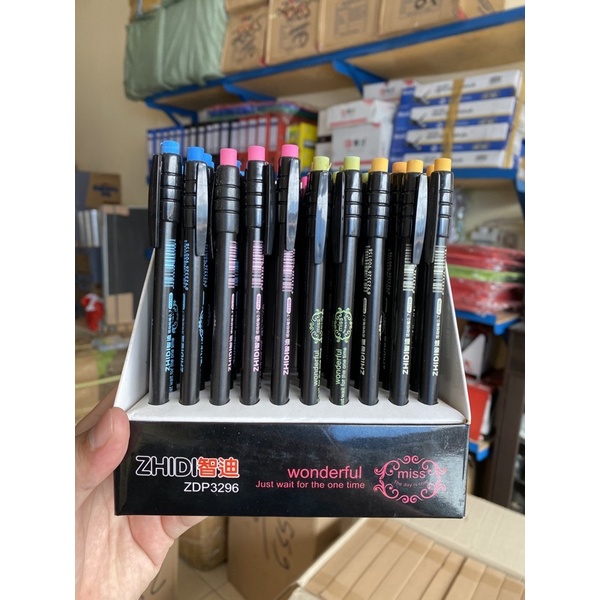 

Pensil Mekanik Zhidi 0,7