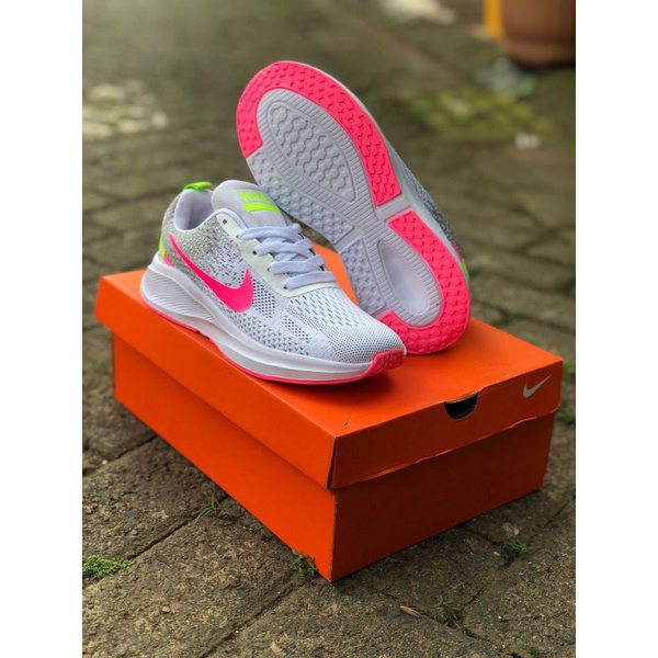 sepatu nik,e zoom import sepatu running sepatu senam sepatu wanita import  premium