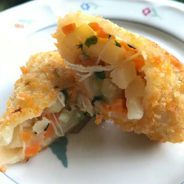 

Risol Rougut Ayam Frozen Food