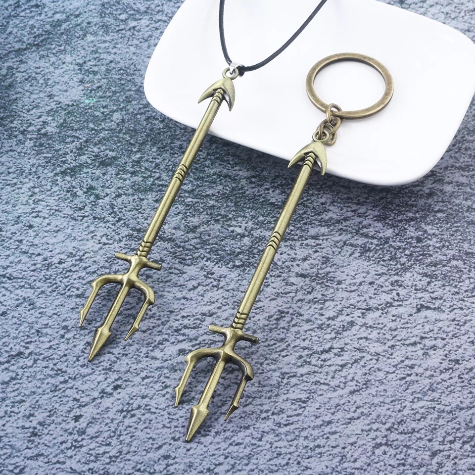 Gantungan Kunci Senjata Aquaman Trisula Justice League Keychain.