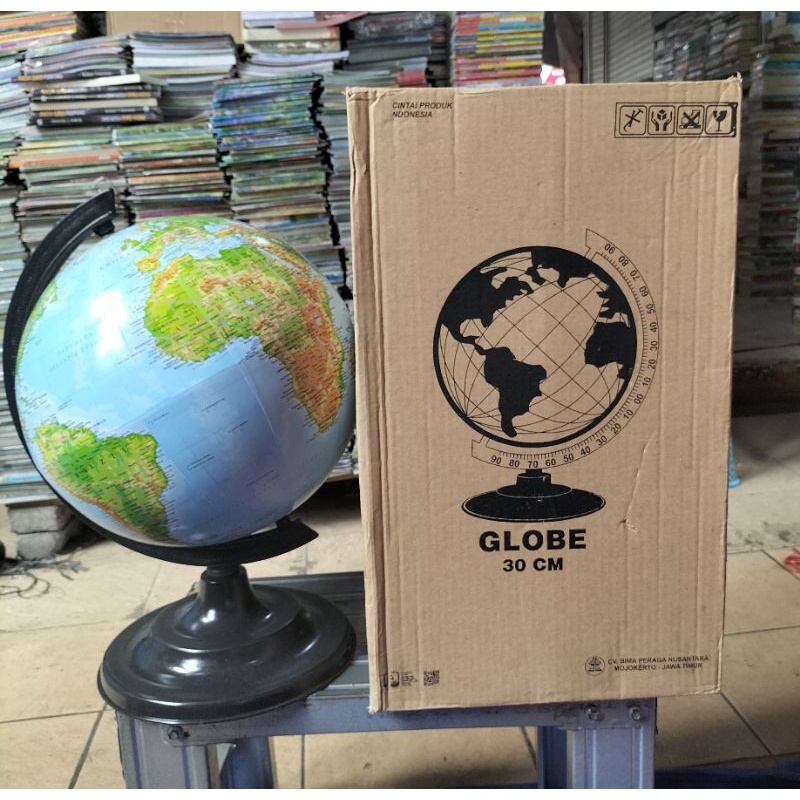 GLOBE BOLA DUNIA ukuran nya besar 30 cm