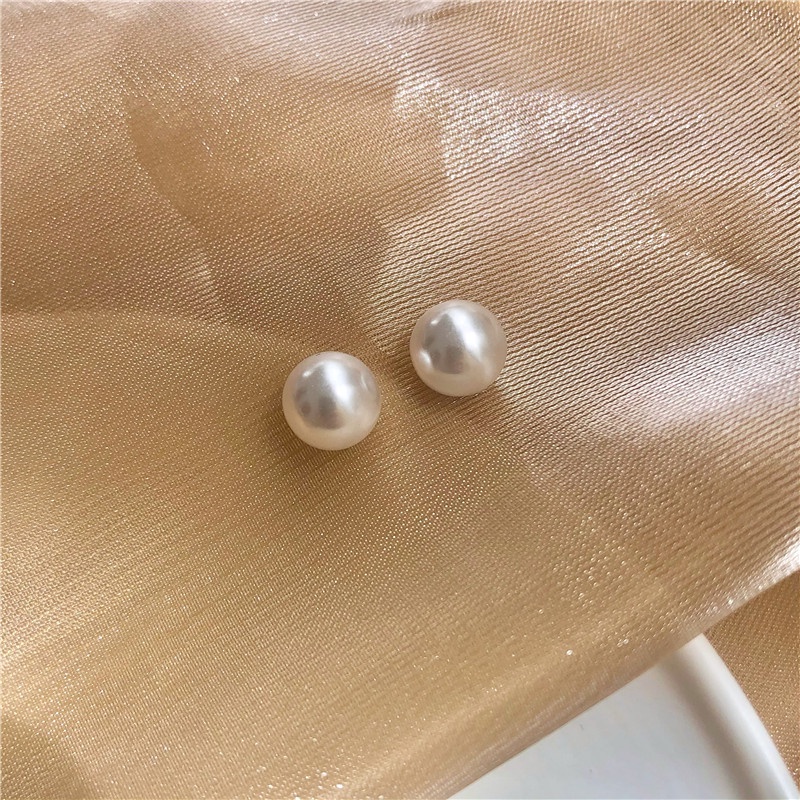 Anting Tusuk Mutiara Kecil Simple Untuk Wanita