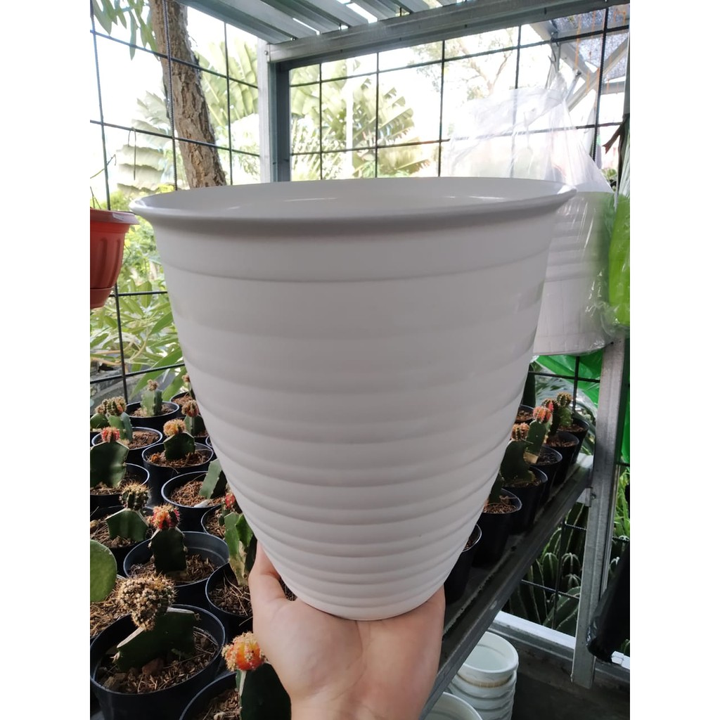 GROSIR POT Bunga P-Bee 185 T Taiwan Plastics 18 Tinggi Putih/Pot Tanaman
