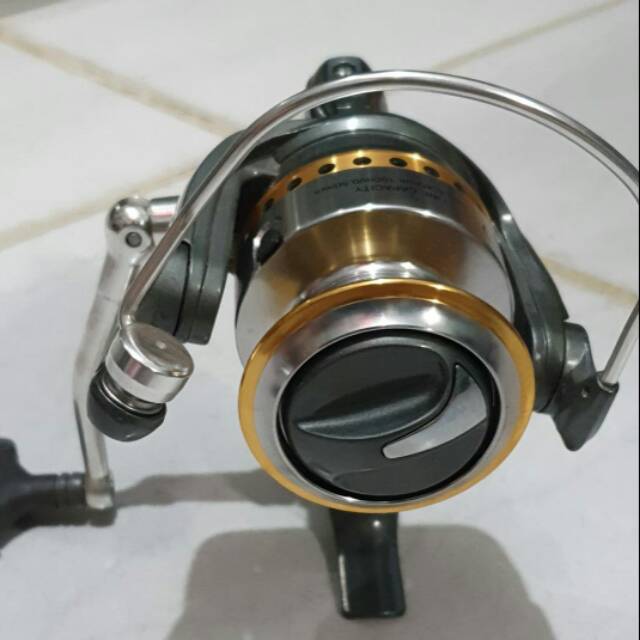 Reel puji SLR spin 1040 FD