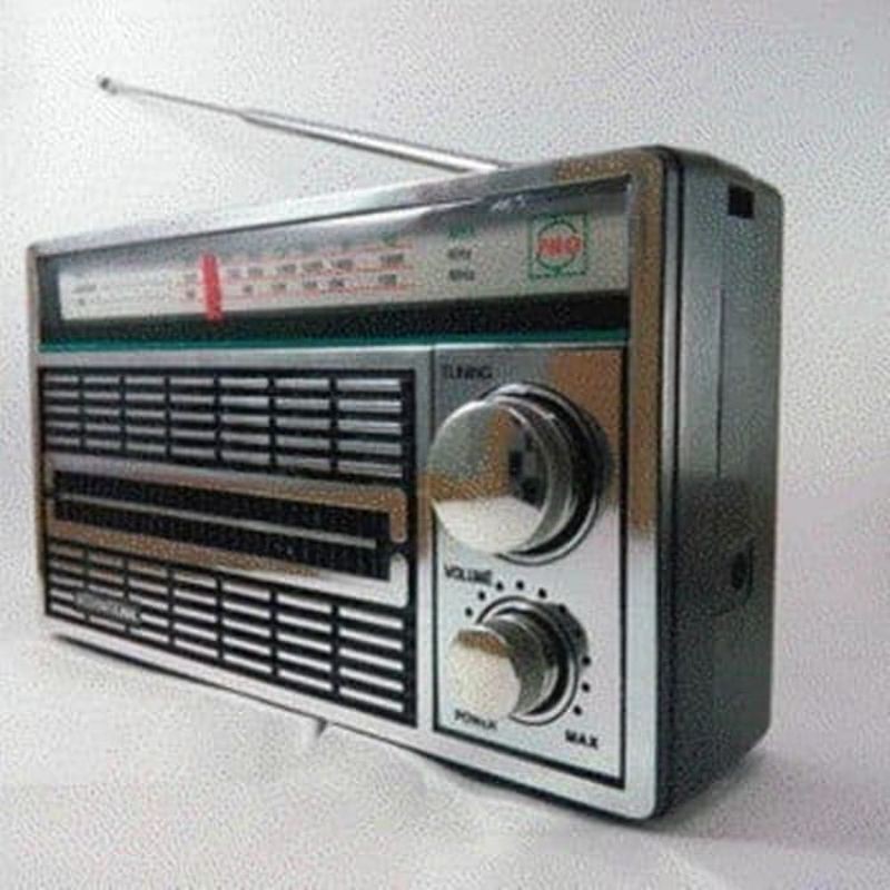 Radio Internasional Mini FM AM SW Portable F 4250