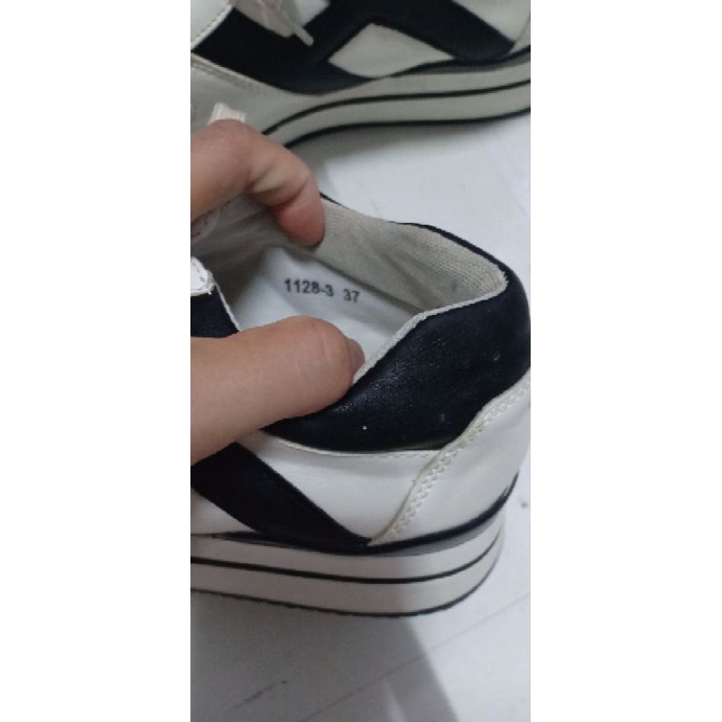 hogan sepatu fashion sneaker Preloved