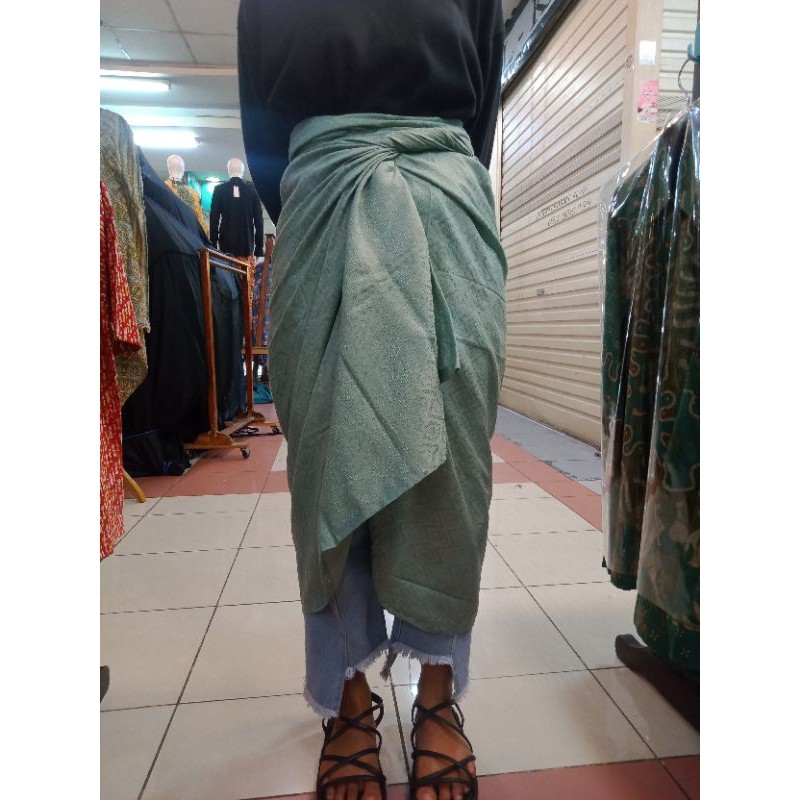 rok lilit bahan dobbi warna ijo mint