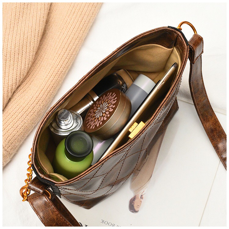 More584 Tas Selempang Kasual Wanita Olivia Woman Slingbag PU Import / slempang remaja