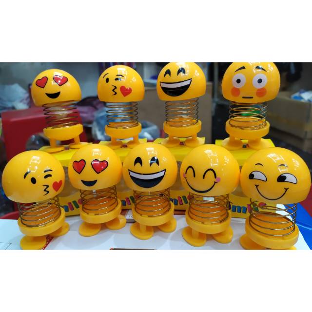  BONEKA  PER EMOJI EMOTICON  BONEKA  GOYANG PAJANGAN DASHBOARD 