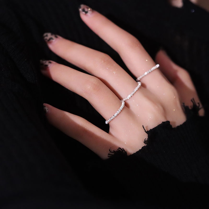 Cincin Jari Warna Silver Untuk Wanita