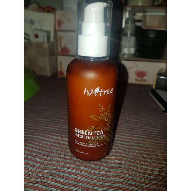 Isntree Green Tea Fresh Emulsion