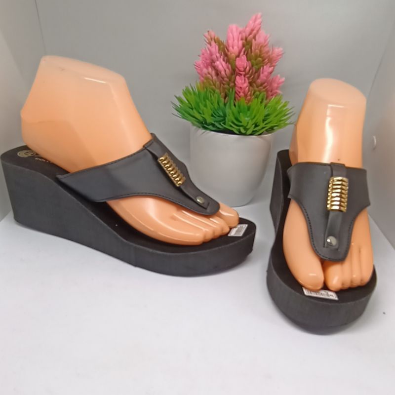 Sandal Wedges jepit kasual 13