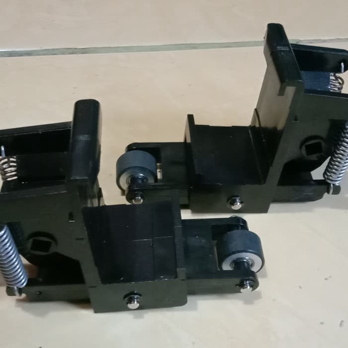 Penjepit roda Teneth/Rhinote