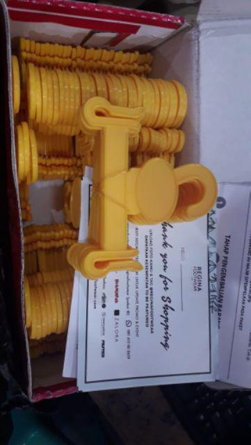 Gantungan Sandal Untuk Display Toko 1206-18 B Isi 100 Pcs - Multi Colour