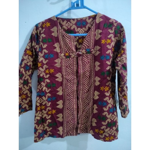 Preloved Atasan Batik Merah Marun