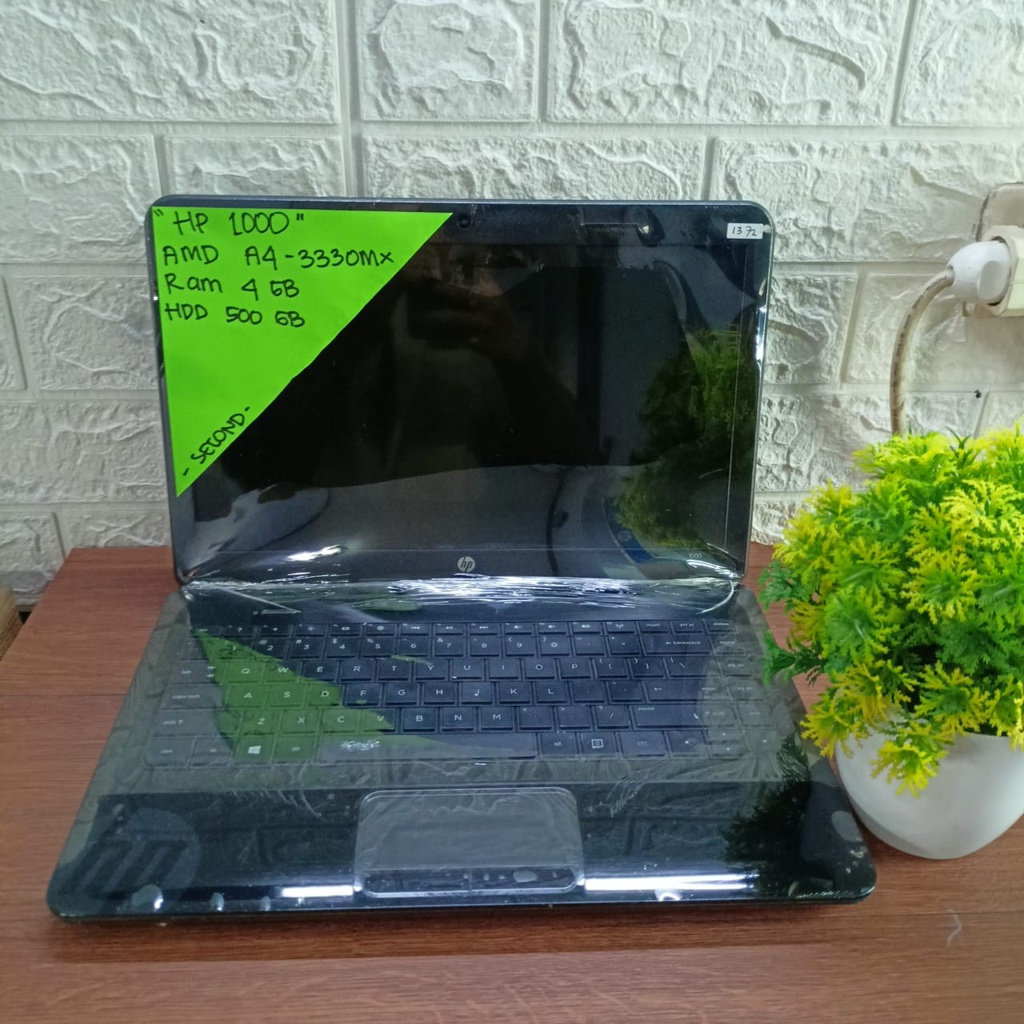 HP 1000 AMD A4-3330MX RAM 4GB HDD 500GB 14 INCH