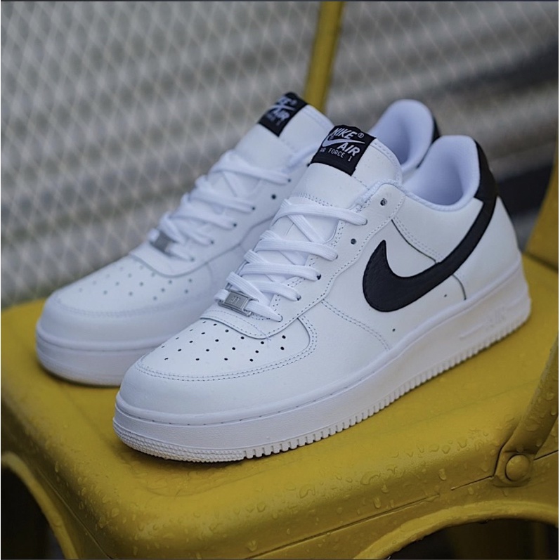 NIKE AIRFORCE 1 ORIGINAL (BNWB) SNEAKER PRIA