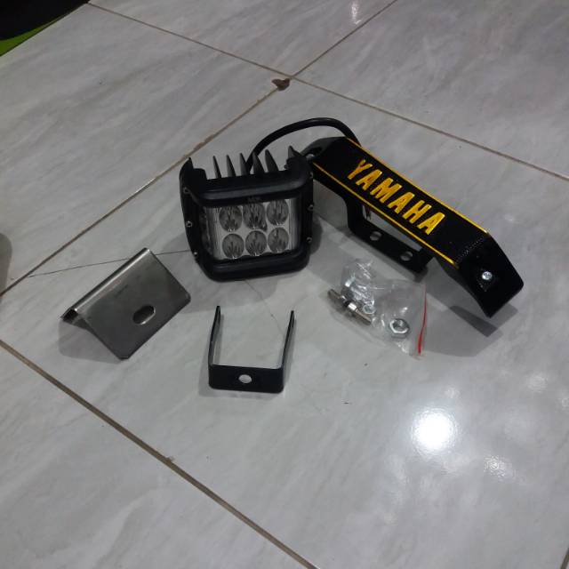 Led strobo sepaket breket dan kumis yamaha rx king pnp byson