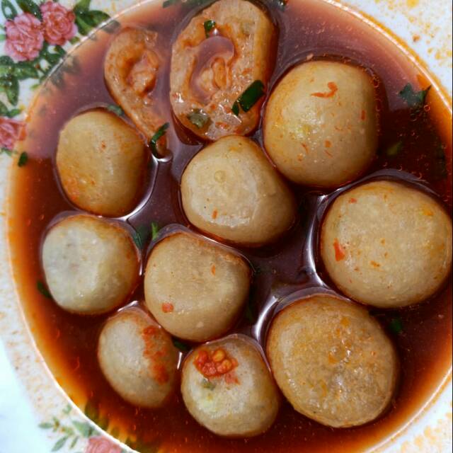 

Cilok kuah polosan pedas isi daging sapi