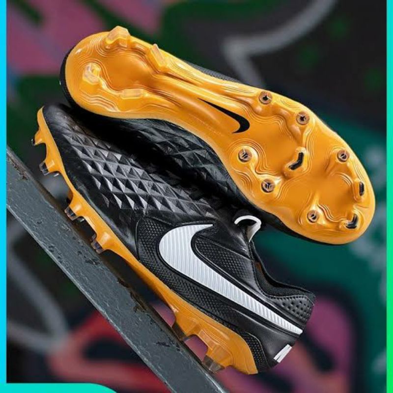 NIKE TIEMPO LEGEND 8 ELITE FG