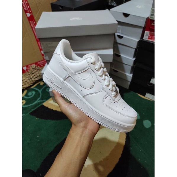 Nike Air Force 1 07 Triple White Original - Sneakers Pria & Wanita