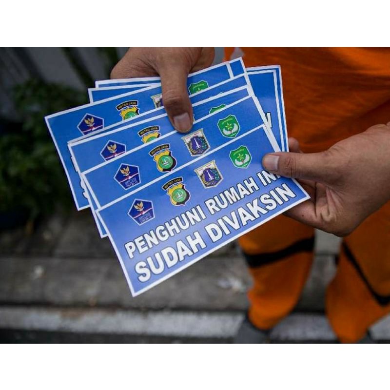 

stiker vinyl penghuni rumah sudah di