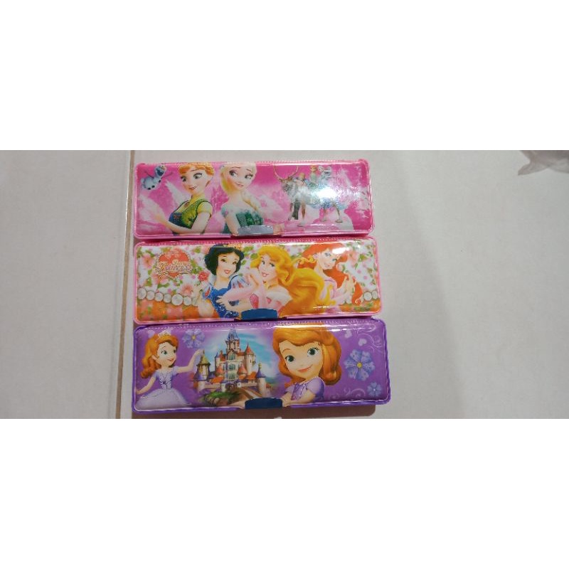 

kotak pensil magnet motif cewek