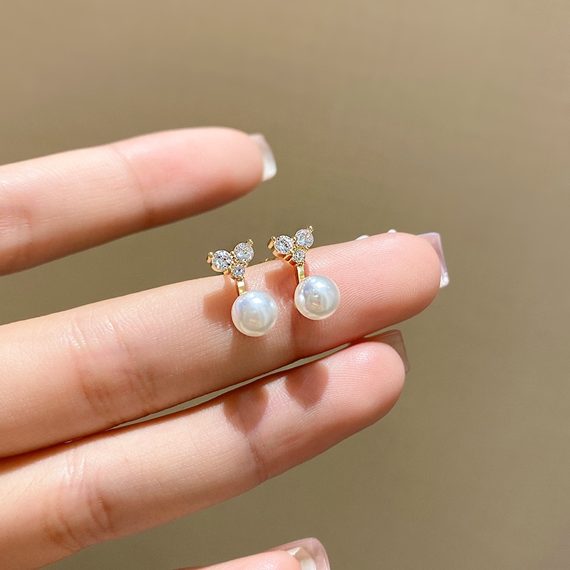 Anting Stud Desain Kupu-Kupu Mini Aksen Mutiara Kristal Zircon Gaya Vintage Korea Untuk Wanita