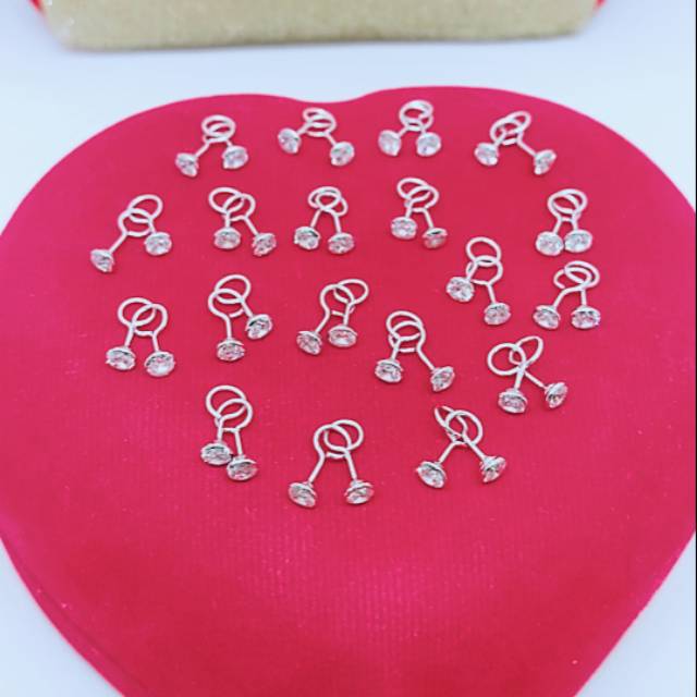 Giwang toge bayi & anak mata diamond putih kilau perak asli 925/silver lapisan emas putih murni.