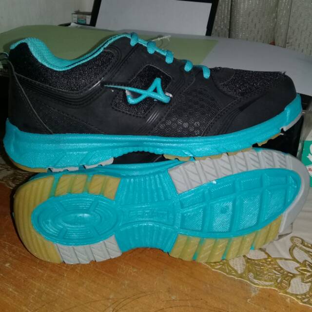 Sepatu wanita olahraga pro att LGH hitam tosca