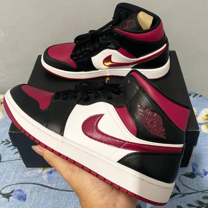 Jual Air Jordan 1 Mid Bred Toe | Shopee Indonesia