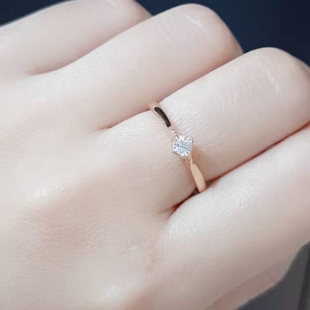 Cincin berlian wanita model solitaire illucion Rangka Emas Rosegold
