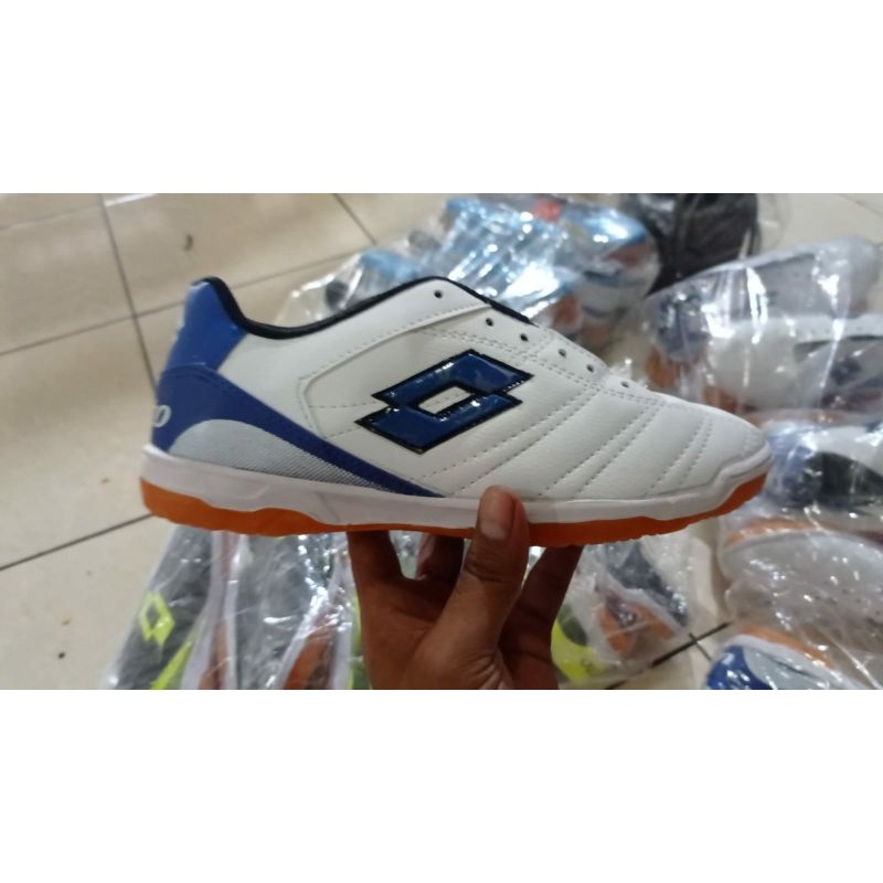SEPATU FUTSAL LOTTO FULL SIZE 39-47