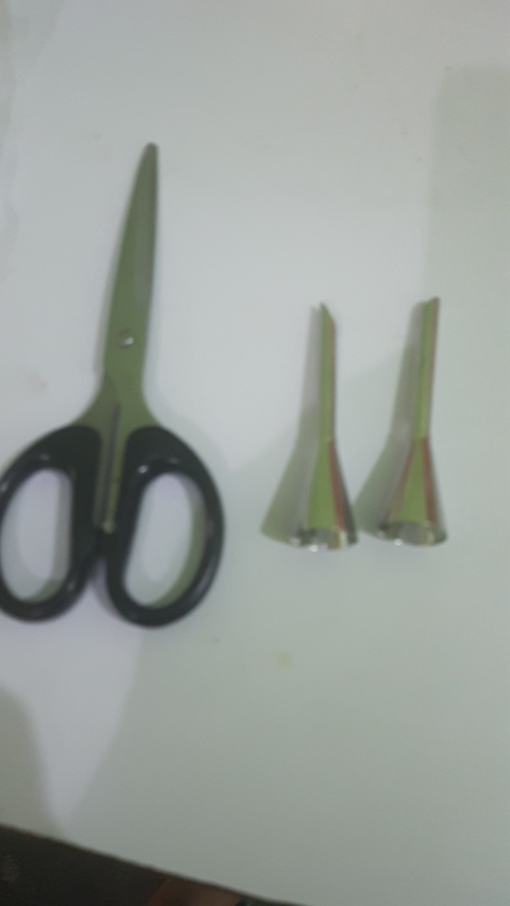 1pcs Cream Puff Mouth Icing Piping Nozzle Tip Stainless Steel Cupcake Puffs Injection Russian Syringe Puff Nozzle Tip Pastry Tool