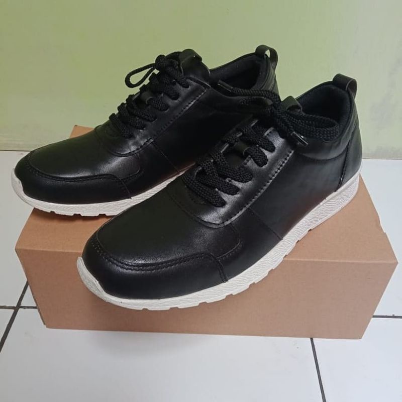 sepatu sneaker pria kulit sapi berkualitas ND_black