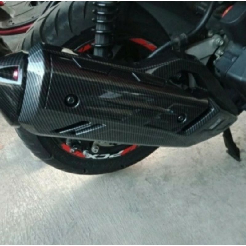 Tutup knalpot Vario 160 Pcx 160 carbon Nemo